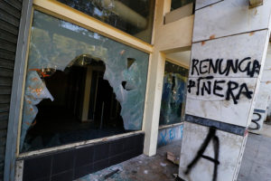Comerciantes de Valparaíso demandarán al Estado por destrozos y saqueos