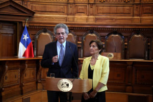 Corte Suprema, TC y Tricel destacaron acuerdo por nueva Constitución