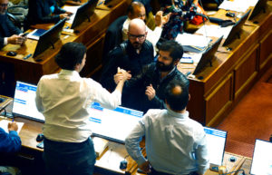Cámara de Diputados aprobó por unanimidad rebaja en dieta parlamentaria del 50%