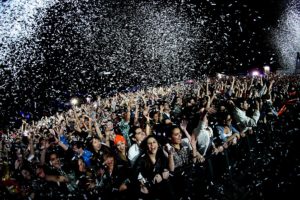 La lista completa de los conciertos que se llevarán a cabo pese a crisis social