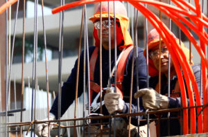 Comisión de Productividad apunta a caída de 3% en salarios reales por 40 horas