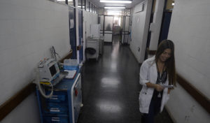 Consultorio Seguro: hasta 15 años de presidio arriesga quien cause lesiones severas a un funcionario público