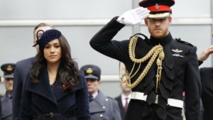 Harry y Meghan esquivan a la Reina Isabel II
