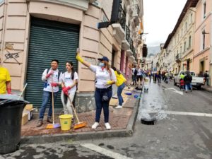 Bernardo Abad relata la “minga” que recuperó el patrimonio de Ecuador tras crisis social