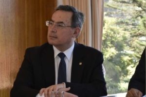 Piñera designa a ex vicealmirante Gustavo Jordán como nuevo director de la ANI