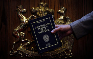 Pensiones, salud y corrupción: la verdadera influencia de la Constitución en las demandas sociales