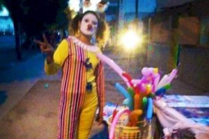 Entre fake news y aclaraciones: el bullado caso de la artista callejera Daniela Carrasco