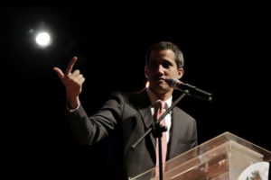 Diplomáticos venezolanos acogen a partidarios de Juan Guaidó en Embajada en Brasil