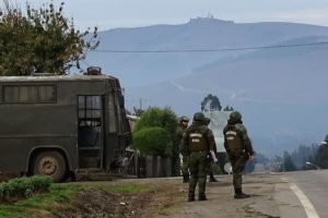 Carabinero fue baleado mientras despejaba carretera en Tirúa