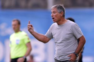 La UC confirma a Ariel Holan como su nuevo entrenador