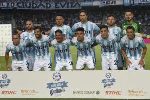 Racing con Arias, Mena y Díaz se consagró ganador del Trofeo de Campeones
