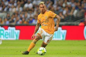 Tigres de México declara transferible a Eduardo Vargas
