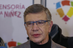 Joaquín Lavín defiende a Barriga por informe de Contraloría: 