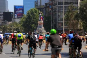 Manifestación de ciclistas por Vitacura: automovilistas acusaron agresiones