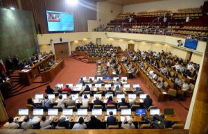 Diputados de oposición ofician a TVN para transmitir acusación constitucional contra Piñera