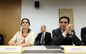 Sector público: Gobierno propone reajuste a quienes ganen menos de $1,5 millones