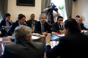 Senado reescribirá artículos fundamentales del proyecto de ley antisaqueos