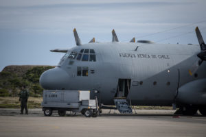 Familiares de pasajeros del avión Hércules C-130 llegaron a Punta Arenas