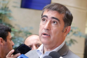 Mario Desbordes responde a Van Rysselberghe: 