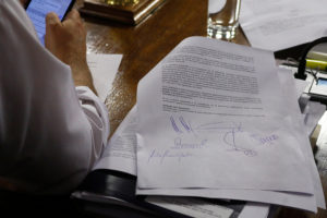 Independientes, paridad y pueblos originarios: el ajetreado despacho a Sala del proceso constituyente