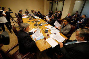 Comisión del Senado repone paridad, inclusión de independientes y cupos indígenas