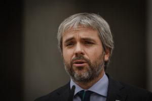 Blumel responde a Abbott: 