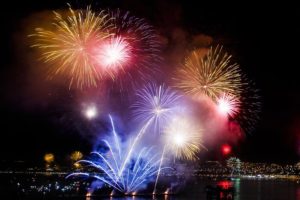Valparaíso tendrá fuegos artificiales, pero sin fiesta en Plaza Sotomayor