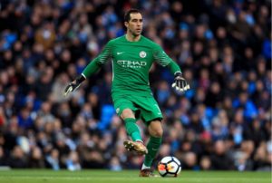 Champions: Claudio Bravo fue titular en en goleada del City sobre Dinamo Zagreb