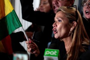 Duras críticas a Evo Morales por defender la creación de 