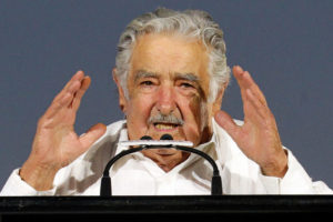 'Pepe' Mujica ofrece disculpas por sus críticas al feminismo: 