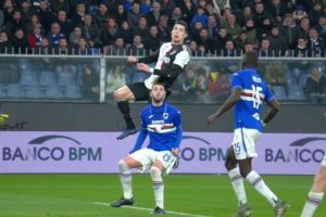 VIDEO | A lo Zamorano: Cristiano Ronaldo impactó con su golazo de cabeza en Italia