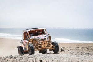 Chaleco López termina sexto la etapa 4 y sigue segundo en la general del Dakar