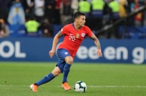 En Italia afirmaron que el Inter de Milán iría por Charles Aránguiz