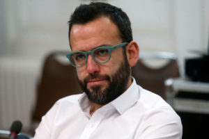 El paso de Pablo Vidal por la Enade: pidió minuto de silencio, le gritaron cínico y Blumel le respondió con dureza