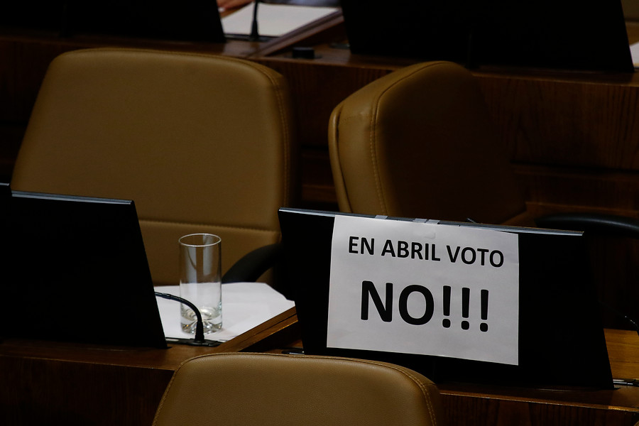 cadem rechazo constitución