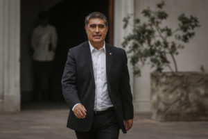 División en RN: Mario Desbordes pide al CNTV presencia en ambas franjas