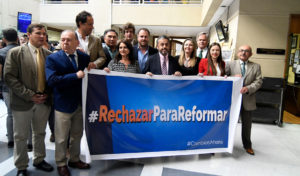 21 diputados de RN anuncian su apoyo al 