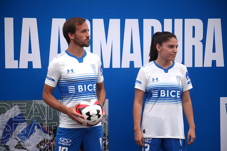 uc camiseta