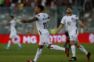 Colo Colo debutó goleando a Palestino en el Estadio Monumental