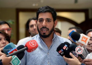 La advertencia del Frente Amplio a Blumel: 