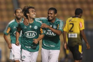 En Brasil aseguran que Jorge Valdivia está cerca de volver a Palmeiras