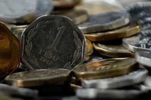 Coronavirus impacta al peso chileno con fuerte devaluación frente al dólar