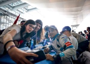 Fómula E suma actividades para sus fanáticos en Santiago