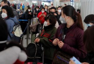 Coronavirus: China confirma casi 800 nuevos casos en un día y mascarillas se agotan en tiempo record