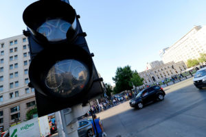 Corte de luz en varias comunas de Santiago afecta a 600 mil clientes