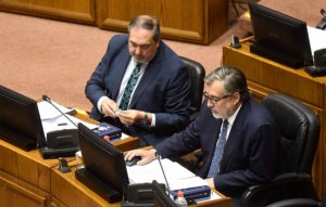 Tricel rechaza petición de Bianchi y Guillier por tiempo en la franja del plebiscito