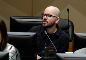 El día que Giorgio Jackson celebró “unión” de barras bravas