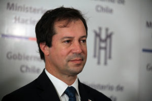 Ministro Palacios ya declaró por caso de presuntas coimas al interior del MOP