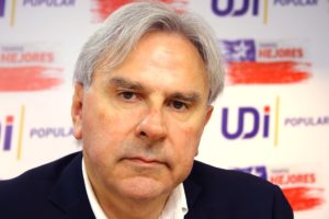 Moreira llama a no comprar marca de cuadernos por 