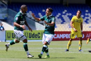 Santiago Wanderers sumó la primera victoria ante Universidad de Concepción